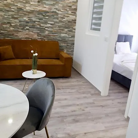 Apartment Lux